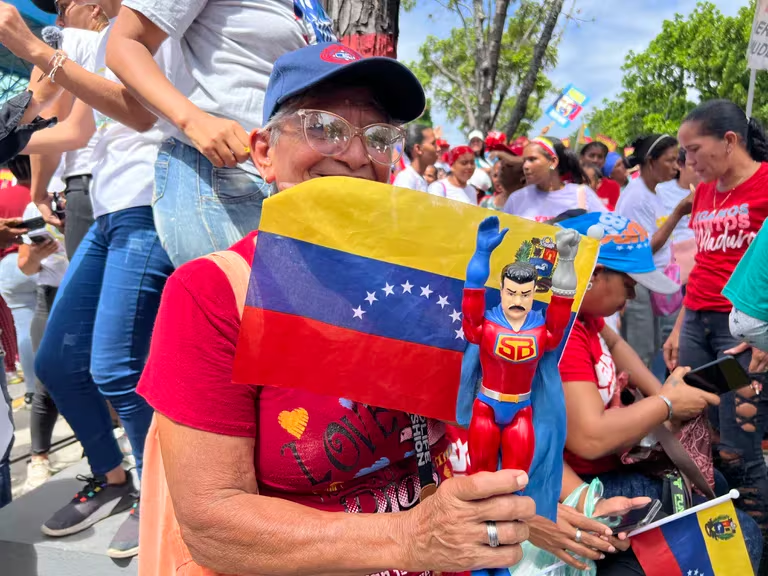 Nicolás Maduro y Edmundo González cerraron sus campañas con enormes movilizaciones