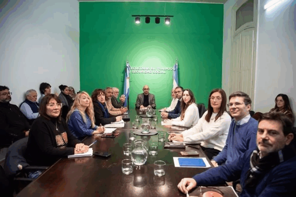 Los gremios esperan que el Gobierno formalice una propuesta superadora