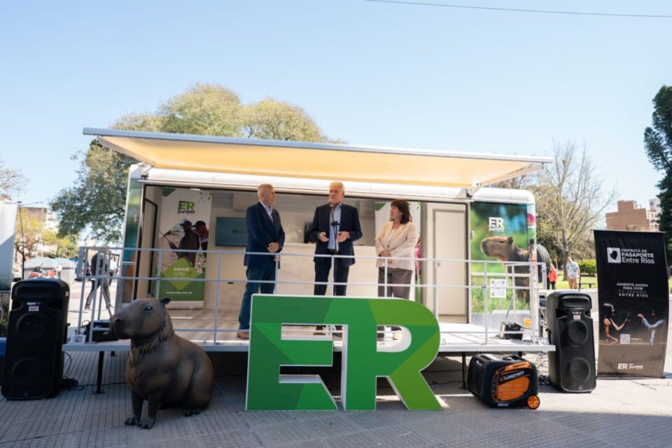 Entre Ríos presentó su Oficina Móvil de Turismo para fortalecer la promoción territorial – FM LITORAL