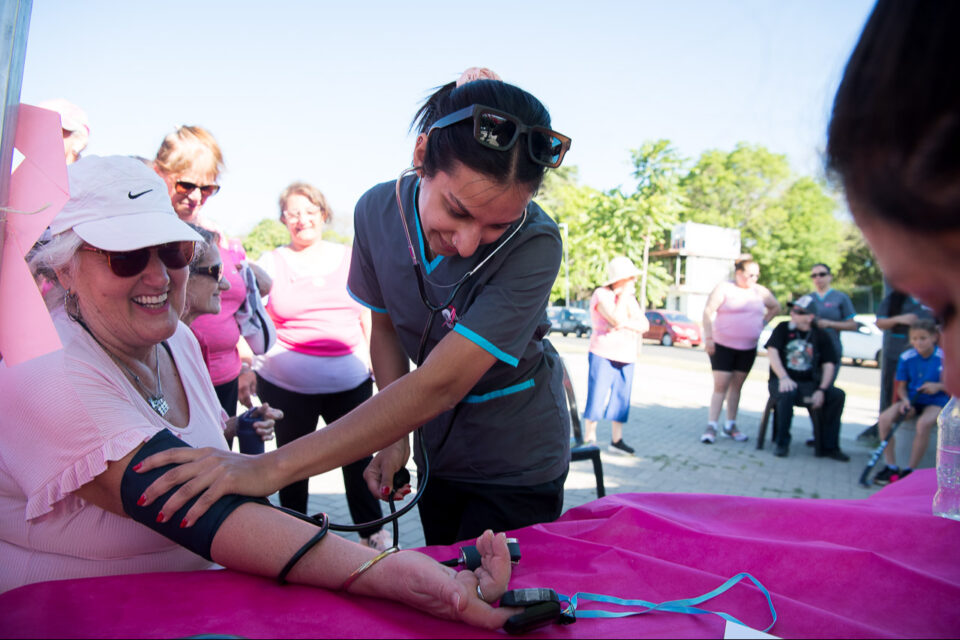 Con talleres y charlas, el Municipio instó a reforzar los controles contra el cáncer de mama