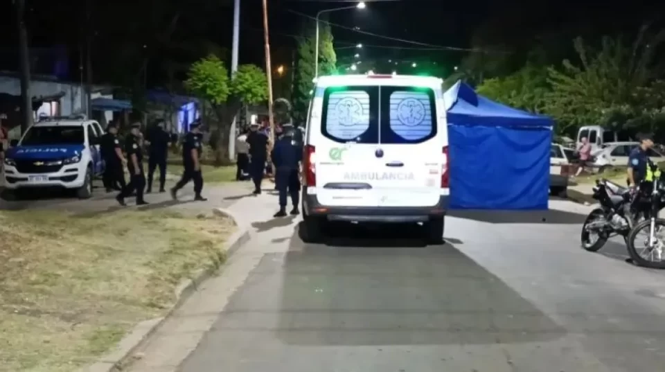 Una joven de 15 años, perdió la vida tras ser embestida por una moto en barrio Anacleto Medina