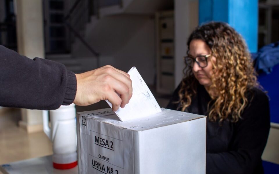 El 10 de diciembre comienza el pago a las autoridades de mesa de las elecciones de octubre