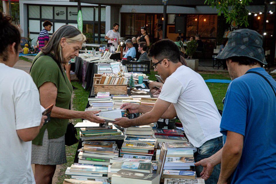 Lectores disfrutaron de las ferias de libros especial por Navidad